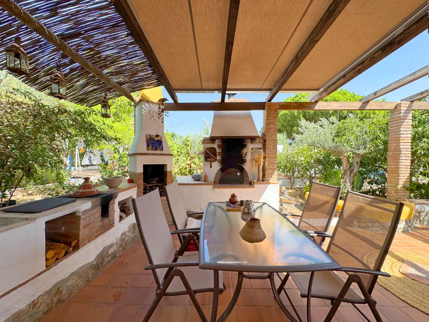 Maravillosa Villa mediterránea enclavada en un auténtico oasis de tranquilidad, privacidad y naturaleza.