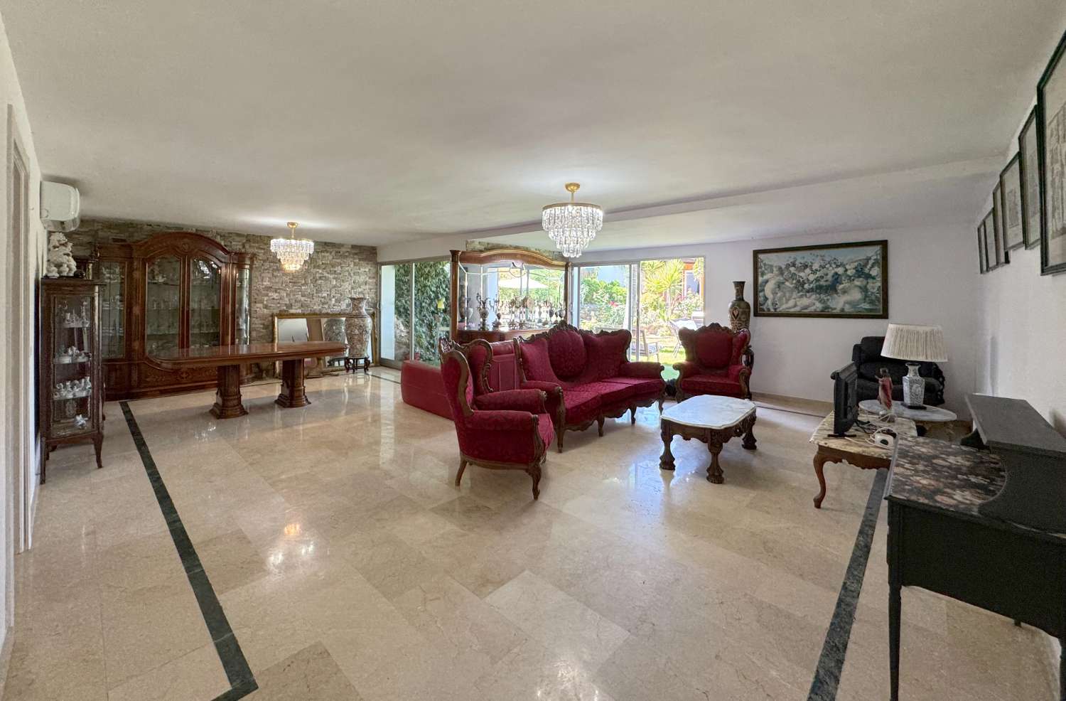 Villa till salu i Alhaurín de la Torre