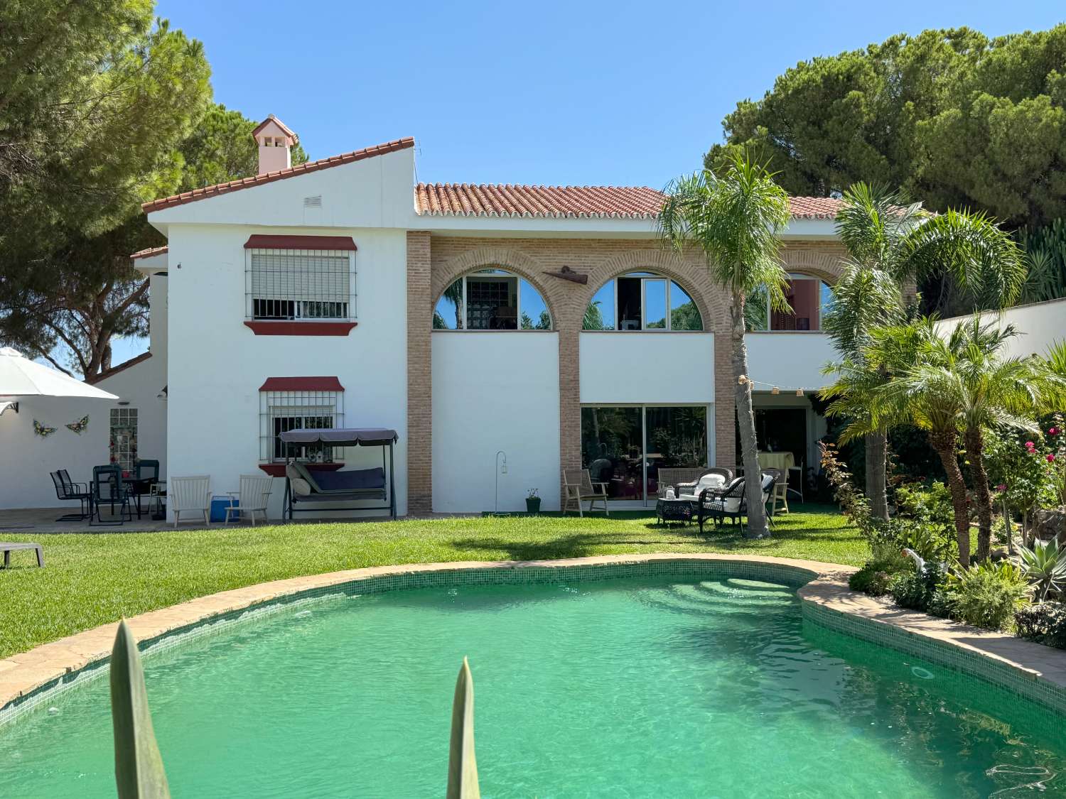 Villa till salu i Alhaurín de la Torre