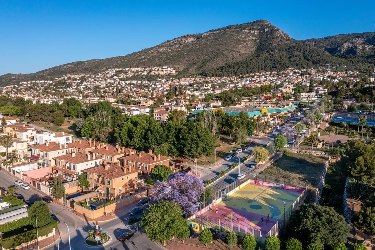 PARCELA URBANA EN VENTA – PINOS DE ALHAURÍN