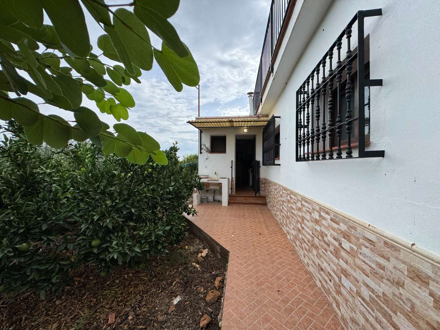 Casa de campo independiente escritura y con pozo propio legalizado