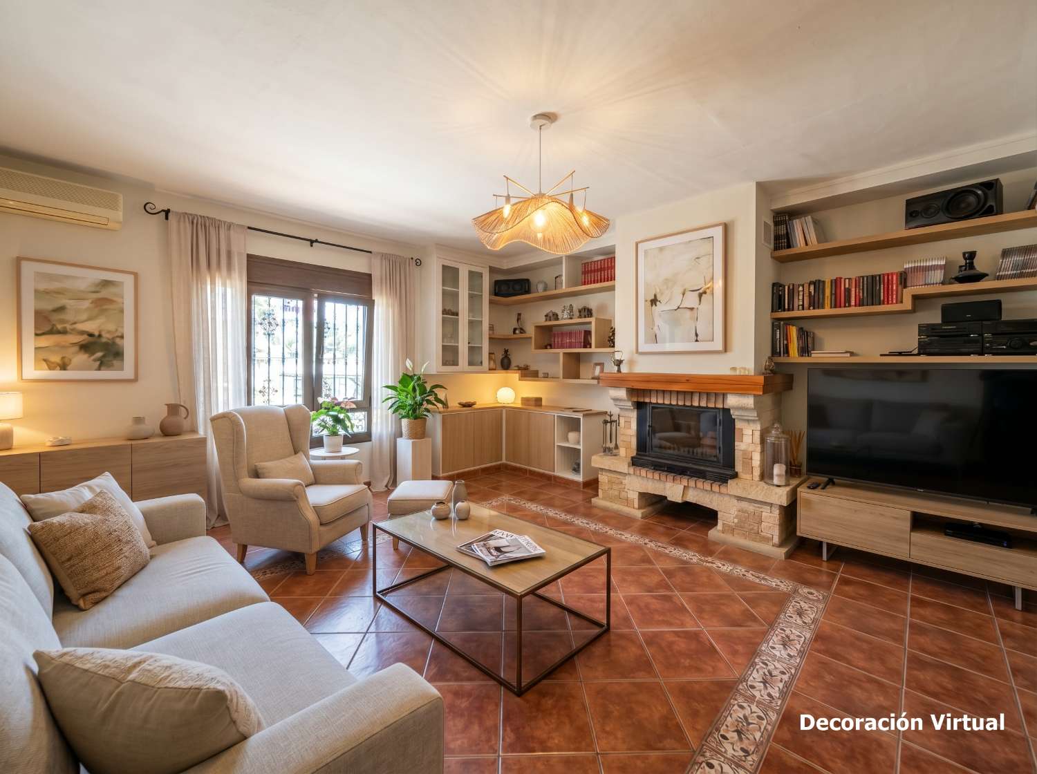 Villa en una sola planta con gran casa de invitados independiente