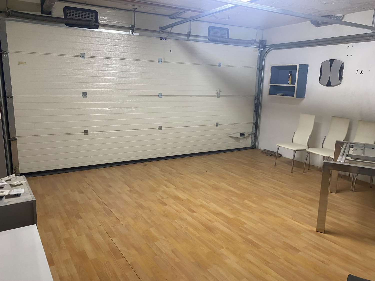 MAGNÍFICO ADOSADO EN ALQUILER EN ALHAURÍN DE LA TORRE CON PISCINA, GARAJE Y ESPACIO MULTIFUNCIONAL