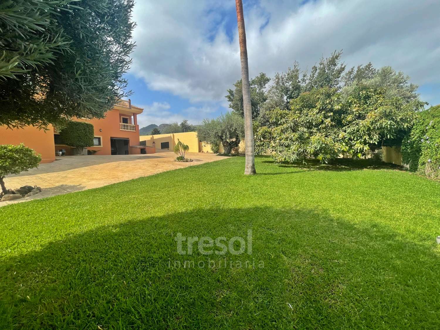 Villa en vente à Alhaurín de la Torre