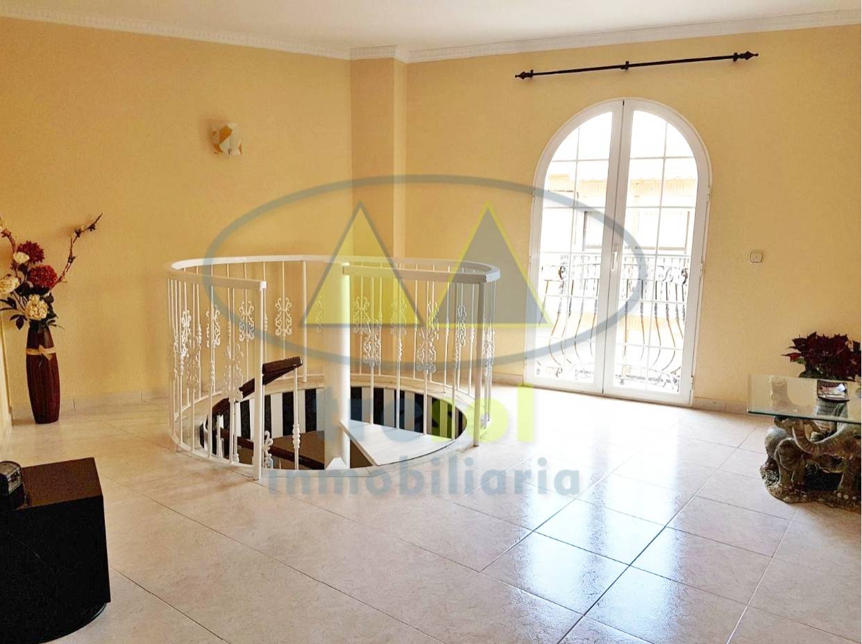 Дуплекс в продаже в Alhaurín de la Torre